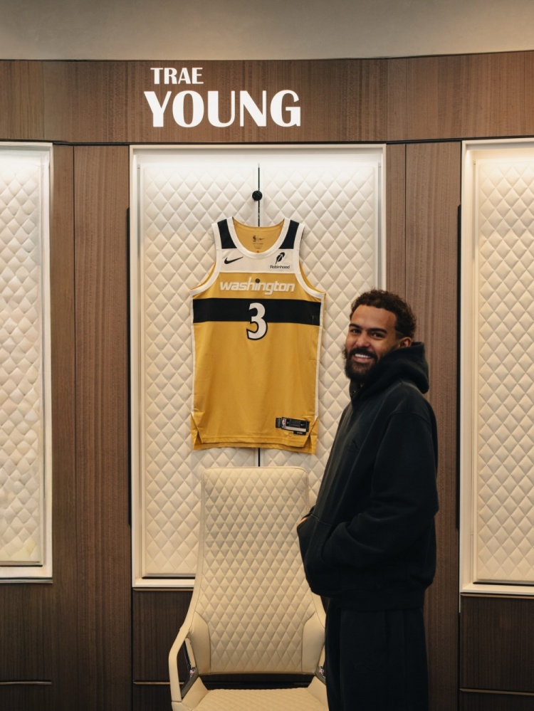 丹麦28-特雷·杨社媒自宣更换球衣号码！从11号换为3号！